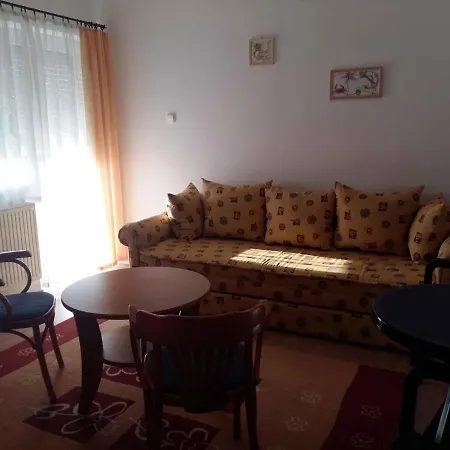 Apartmán In - Balaton 18812 Gyenesdiás