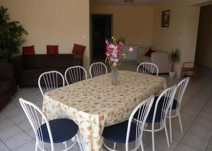 In - Balaton 18812 * גיינסדיאס