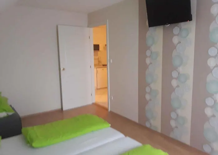 In - Balaton 18812 דירה