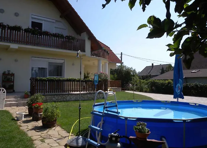 In - Balaton 18812 דירה *